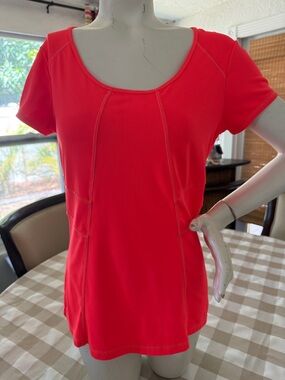 Women's Scoop Neck Short Sleeve Top - Coral